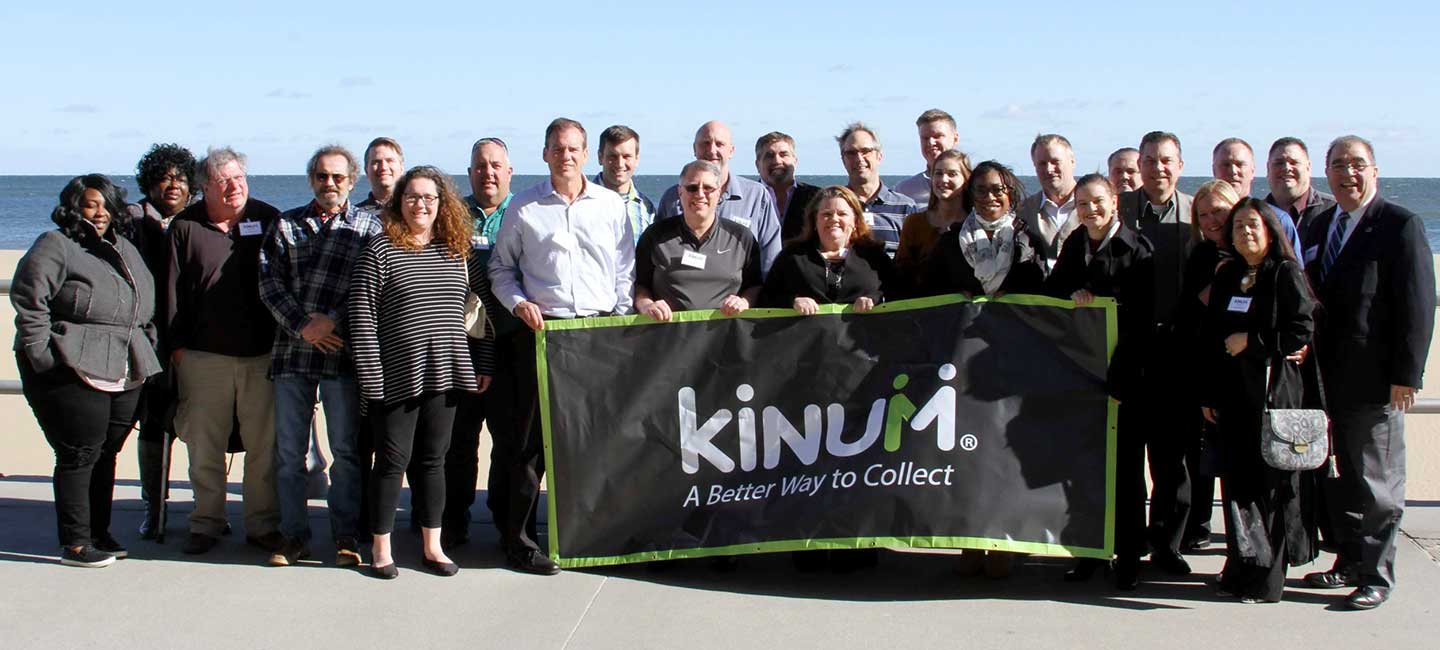 kinum-team-celebrates-growth